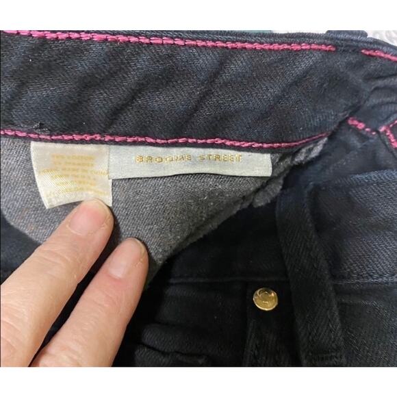 Kate Spade NY Black Seize the Day‎ Browne St Gold Spade Emblem Jeans Sz 26 - Picture 3 of 11